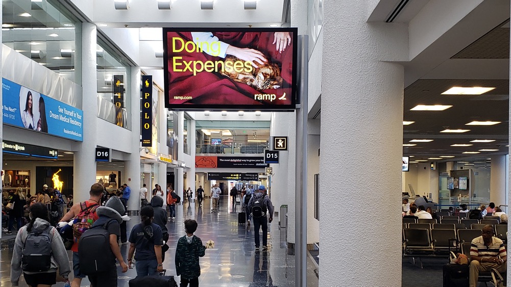Airport - JCDecaux
